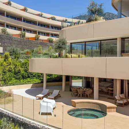 Vivi Homes - Brinkmann - Modern - Plunge Pool - Terrace *